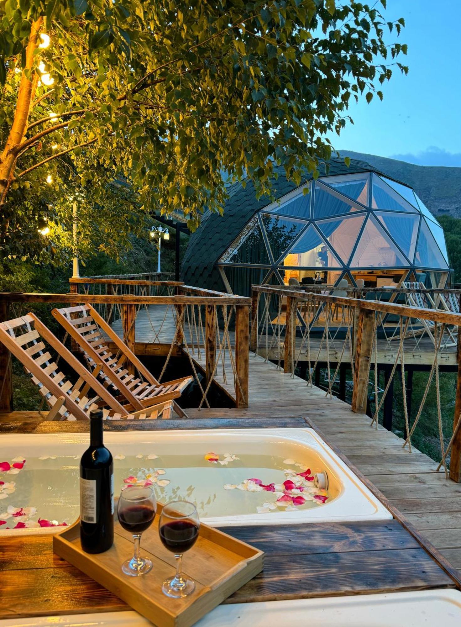 Glamping Emerald Kazbegi Dış mekan fotoğraf