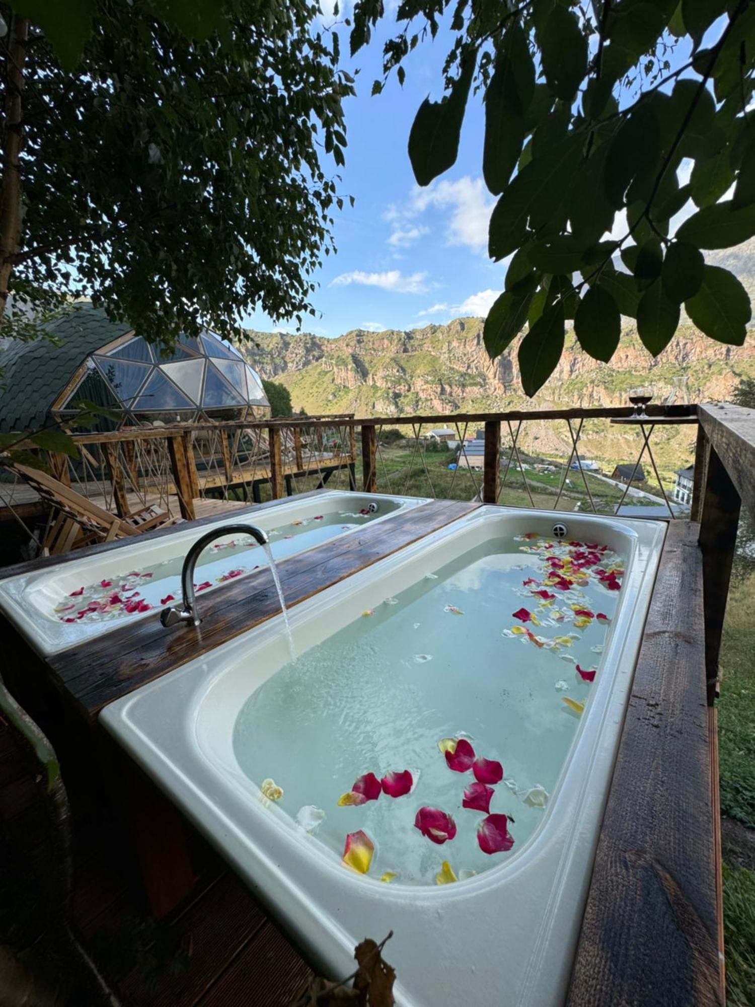 Glamping Emerald Kazbegi Dış mekan fotoğraf