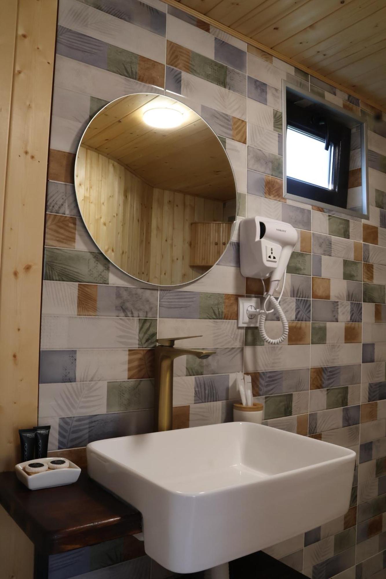 Glamping Emerald Kazbegi Dış mekan fotoğraf
